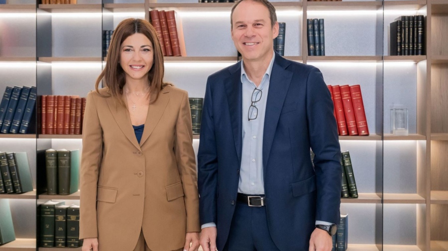 COSMOTE TELEKOM: Nέα εποχή συνδεσιμότητας σε όλα τα δυσπρόσιτα σχολεία της χώρας με δωρεάν γρήγορο ίντερνετ