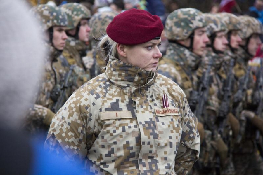 Λετονία: Υποχρεωτικός ο εμβολιασμός για τους επαγγελματίες στρατιωτικούς