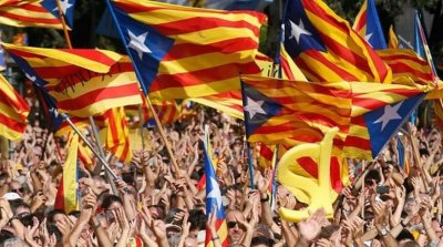 Ισπανία: Μόλις ένας στους επτά Καταλανούς βλέπει ανεξαρτησία στο τέλος της διαμάχης με τη Μαδρίτη