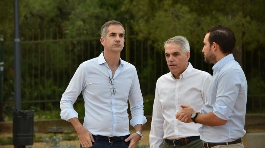 Δήμος Αθηναίων: Ανακατασκευάστηκε η πλατεία Θησείου – Μπακογιάννης: Με μικρά έργα μεγάλης αξίας βελτιώνουμε την ποιότητα ζωής