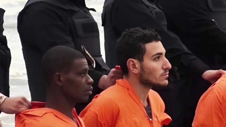 Το μαρτύριο των Χριστιανών της Αφρικής – Συμμορίες του ISIS καίνε, βιάζουν σκοτώνουν και αποκεφαλίζουν