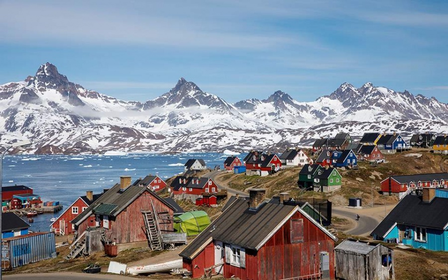 Για τη γεωπολιτικά στρατηγική θέση, το πλούσιο υπέδαφος και για λόγους γοήτρου, θέλει τη Γροιλανδία ο Trump