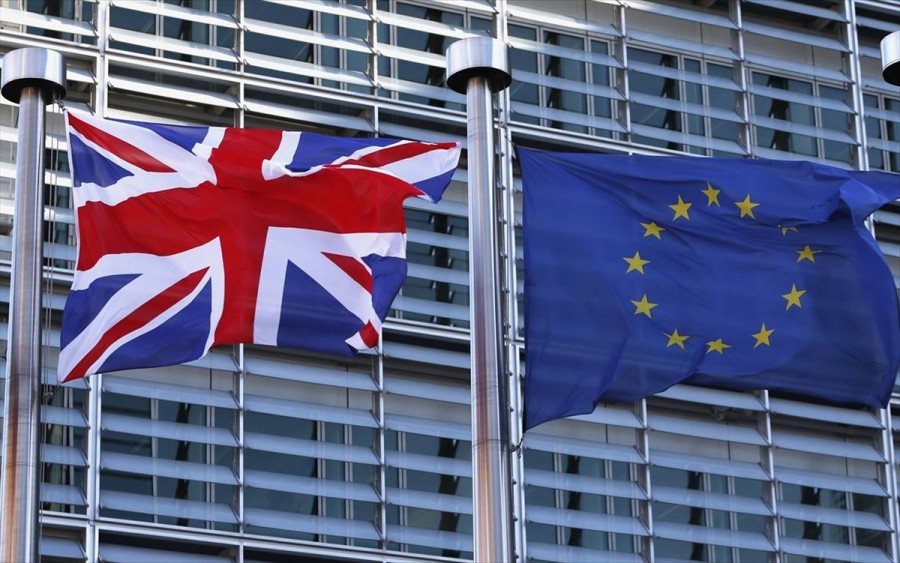 Ην. Βασίλειο προς ΕΕ: ​​Πρέπει να γνωρίζουμε έως τις 15 Οκτωβρίου εάν είναι εφικτή η εμπορική συμφωνία