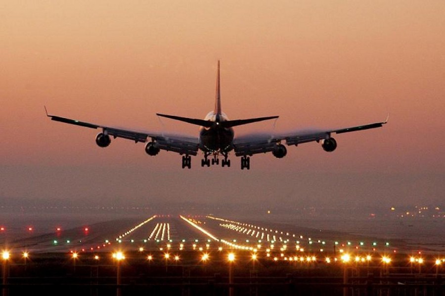 IATA: Αυξήθηκε κατά 30% η αεροπορική κίνηση τον Μάιο σε σχέση με τον Απρίλιο του 2020