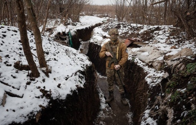 Μέχρι τον τελευταίο Ουκρανό –  Ο Zelensky στήνει οδοφράγματα σε κάθε πόλη της Ουκρανίας για να μη φύγει κανείς, «θα πάνε όλοι πεζικό»