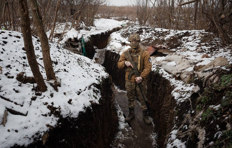 Μέχρι τον τελευταίο Ουκρανό –  Ο Zelensky στήνει οδοφράγματα σε κάθε πόλη της Ουκρανίας για να μη φύγει κανείς, «θα πάνε όλοι πεζικό»
