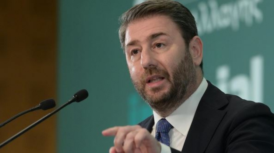 Ανδρουλάκης για πυρκαγιές: Οι σκέψεις μας σε κατοίκους, πυροσβέστες πιλότους εναέριων μέσων και εθελοντές