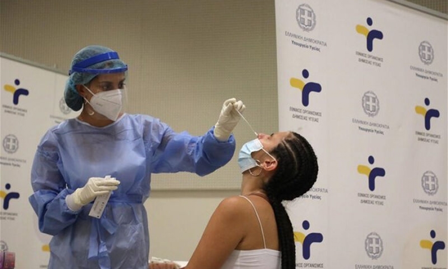 ΕΟΔΥ: 199 κρούσματα Covid στην Αττική και 177 στη Θεσσαλονίκη
