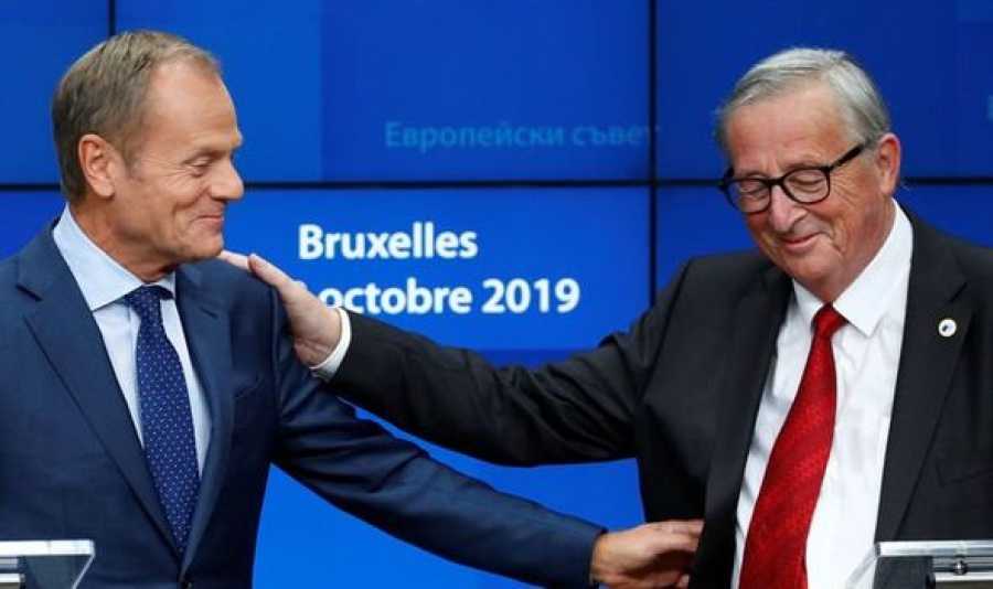 Tusk: Δεν θα αποφασίσουμε ποτέ ένα άτακτο Brexit – Juncker: Πρώτα θα ψηφίσει το Λονδίνο, μετά οι Βρυξέλλες