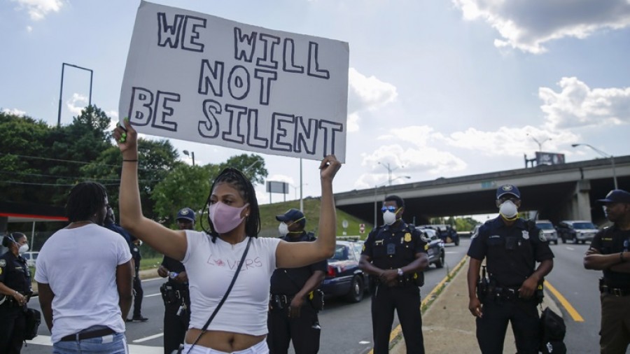 Ατλάντα: Νέα δολοφονία αφροαμερικανού από αστυνομικούς πυροδοτεί αντιδράσεις