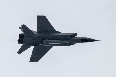 Πυρηνικό μήνυμα ισχύος από τη Μόσχα: MiG-31K με υπερηχητικό Kinzhal σε στρατηγικές ασκήσεις