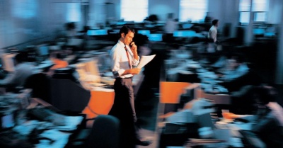 Πάνω από 83.000 οι συμβασιούχοι του Δημοσίου με μισθό 390 ευρώ - Μειωμένες κατά 40% - 60% οι συντάξεις με το ν. Κατρούγκαλου