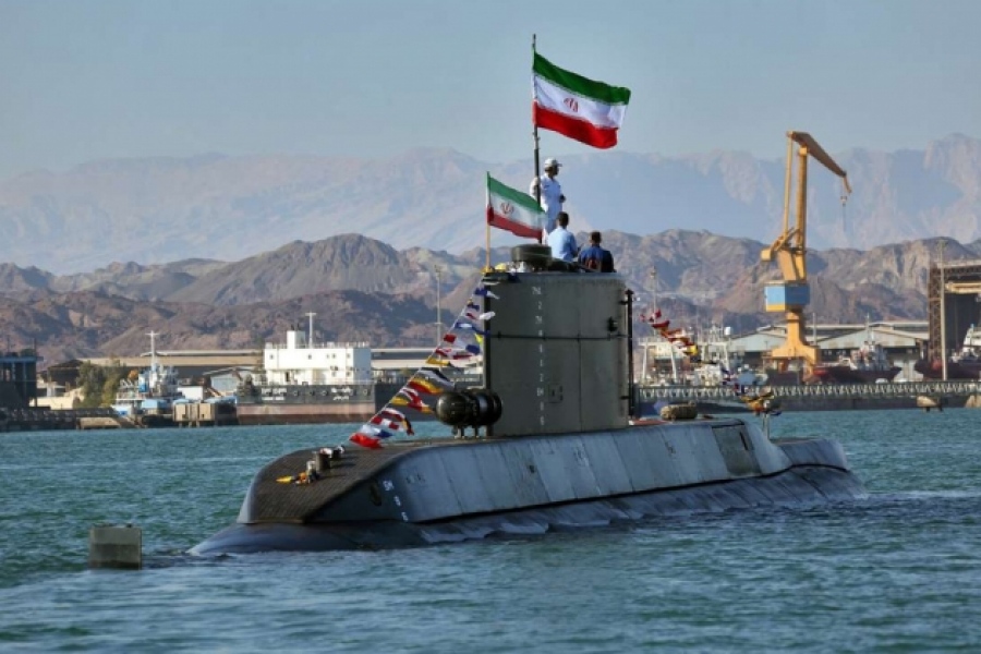 Το Ιράν έχει θέσει σε επιφυλακή τα υποβρύχια και τα πολεμικά πλοία του