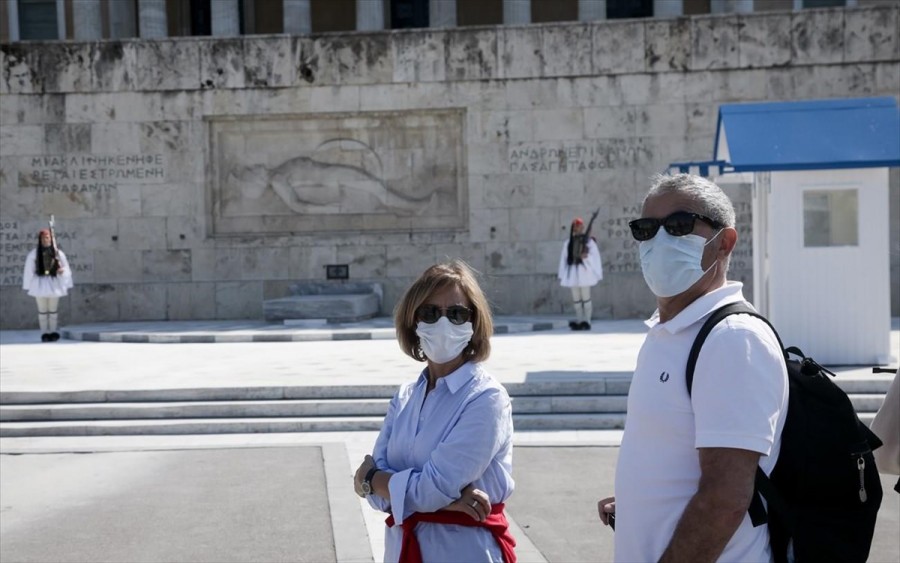 Η διασπορά του κορωνοϊού στην Ελλάδα σε 6 γραφήματα - Με υψηλές ταχύτητες κινείται ο ιός