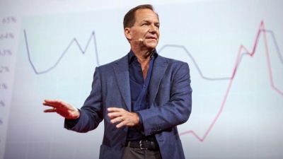 Paul Tudor Jones: Η Fed έχει τελειώσει με τις αυξήσεις επιτοκίων - Έρχεται άνοδος στις μετοχές