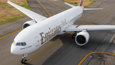 Η Emirates θα συνεχίσει να πετάει προς τη Ρωσία - Η απόφαση των Ηνωμένων Αραβικών Εμιράτων