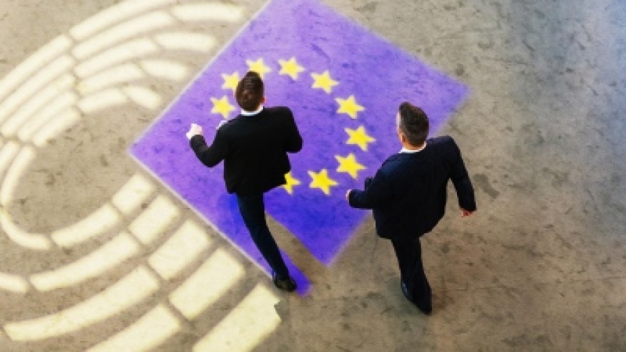 Το παρασκήνιο του νέου τέλους στα κινεζικά μικροπακέτα: Πώς η φωνή της ελληνικής αγοράς έφτασε στα αυτιά της Κομισιόν