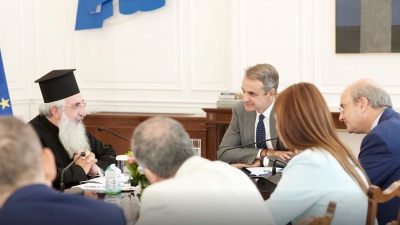 Στο Μαξίμου ο Αρχιεπίσκοπος Κρήτης και ο Περιφερειάρχης Αρναουτάκης - Συνάντηση με Μητσοτάκη για θέματα αμοιβαίου ενδιαφέροντος