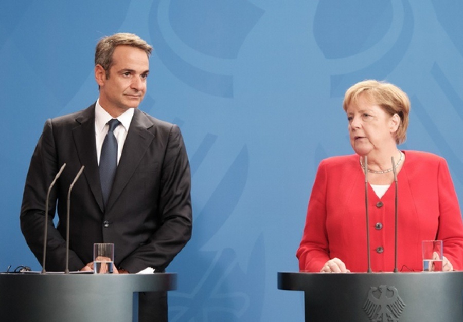 Στο Βερολίνο η κρίσιμη συνάντηση Μητσοτάκη - Merkel τη Δευτέρα 9/3 - Στην ατζέντα προσφυγικό και τα σύνορα