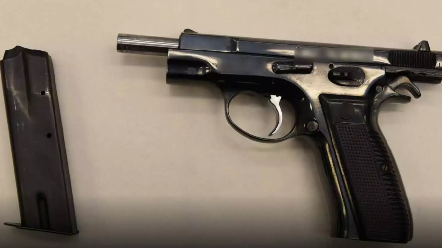 Αντιτρομοκρατική: Αυτά είναι τα όπλα που είχαν στην κατοχή τους οι συλληφθέντες για τρομοκρατία (Φωτ.)