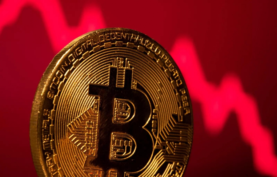 Νέα βουτιά για Bitcoin – Υποχώρησε κατά 13%  στα 33.260 δολάρια