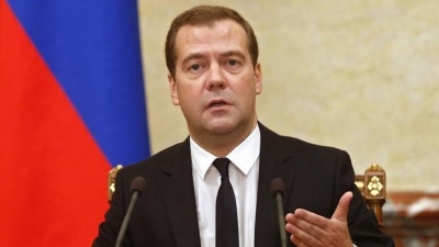 Medvedev (Ρωσία): Στα 400 δολάρια το βαρέλι, εάν επιβάλλουν πλαφόν στο ρωσικό πετρέλαιο