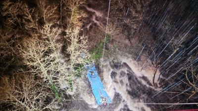 Ισπανία: Πτώση λεωφορείου σε ποτάμι της Γαλικίας - Δύο νεκροί, τρεις οι αγνοούμενοι