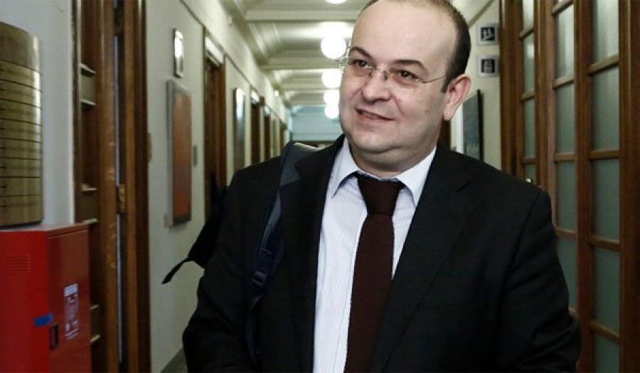 Λιάκος (υφ. παρά τω πρωθυπουργώ): Βιώσιμη λύση για το χρέος που δεν θα θέτει σε κίνδυνο τη δυναμική της οικονομίας