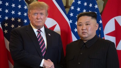 O Trump  ελπίζει πως ο Kim θα αποτελέσει το ισχυρό του χαρτί ενόψει των προεδρικών εκλογών  (3/11)