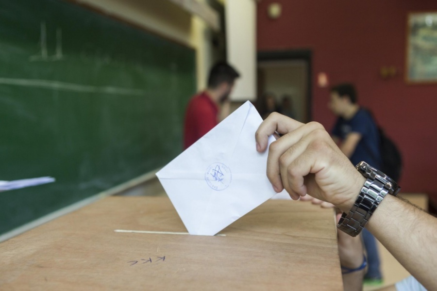 Σαρ. Λέκκας (Οικονομολόγος): Οι ψευδαισθήσεις της απλής αναλογικής