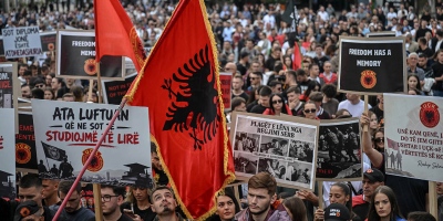 Εφιάλτης ξυπνά στα Bαλκάνια, γυρίζουν οι δαίμονες του πολέμου – Προειδοποίηση σοκ για «μπαρουταποθήκη» που εκρήγνυται