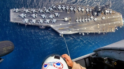 H Aυτοκρατορία καταρρέει:  Πώς οι αντάρτες της Υεμένης  κατατροπώνουν το ναυτικό των ΗΠΑ