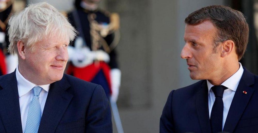 Τηλεφωνική επικοινωνία Macron - Johnson ώστε να επιστρέψει η Βρετανία στις διαπραγματεύσεις για το Brexit