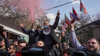 Αρμενία: Διαδηλωτές στο Γερεβάν ζητούν την παραίτηση του πρωθυπουργού Pashinyan