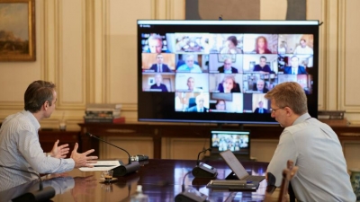 Η κυβέρνηση φοβάται να αγγίξει τους τηλεπιστήμονες - Στο απυρόβλητο η επιτροπή εμπειρογνωμόνων - Όλο το παρασκήνιο