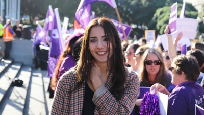 Νέα Ζηλανδία: Βουλευτής παραιτήθηκε λόγω... κλεπτομανίας σε καταστήματα ρούχων - Το απέδωσε στο άγχος της... δουλειάς