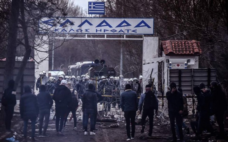 Έβρος: Σοβαρά επεισόδια στις Καστανιές με τραυματίες δύο Έλληνες αστυνομικούς - Απετράπη η είσοδος σε 5.500 μετανάστες την Κυριακή 1/3
