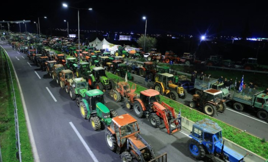 Αγρότες: Επιλέγουν αντιπροσώπους για τη συνάντηση με Μητσοτάκη – Θέλουν δύο επιτροπές στο Μαξίμου