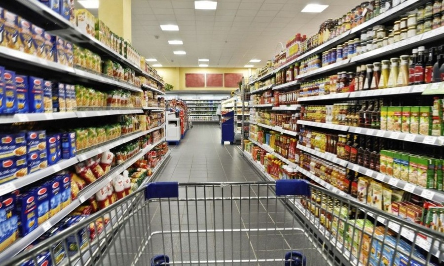 «Καθαρές» τιμές στα ράφια των super market θέλει η ΓΓ Καταναλωτή ενώ οι πολίτες κυνηγούν τις προσφορές