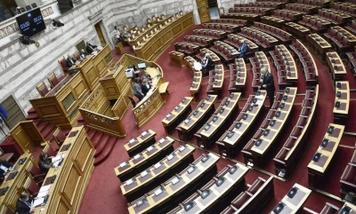 Ξεκίνησε η «μάχη» στη Βουλή για την πρόταση μομφής του ΣΥΡΙΖΑ κατά της κυβέρνησης