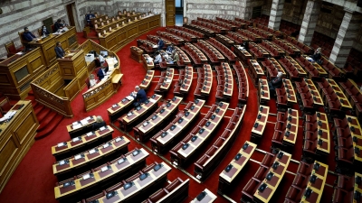 Βουλή: Ψηφίστηκε η τροπολογία για το πλαφόν κέρδους σε κλιματιστικά, ψυγεία - Πρόστιμα έως 1 εκατ. ευρώ
