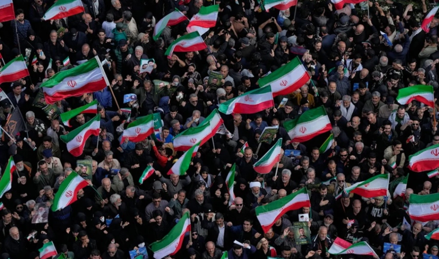 Το Ιράν προειδοποιεί ότι η Μέση Ανατολή θα μετατραπεί σε κόλαση εάν κλιμακώσουν τις επιθέσεις ΗΠΑ και Ισραήλ