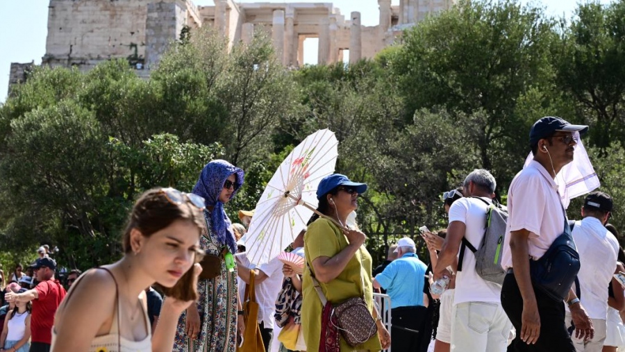 Νότια Ευρώπη: Καύσωνες και πυρκαγιές έχουν αρνητικές επιπτώσεις για τον τουρισμό