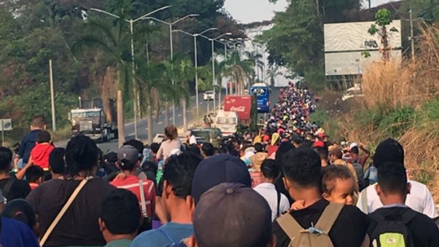 Νέα πορεία των 5.000 μεταναστών από το Μεξικό προς τις ΗΠΑ