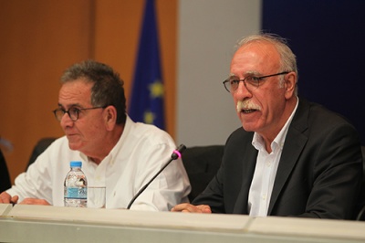 Σε φορτισμένο κλίμα η παράδοση – παραλαβή στο υπ. Μεταναστευτικής Πολιτικής – Μουζάλας: Ήξερα ότι η μετανάστευση θα με ισοπεδώσει…