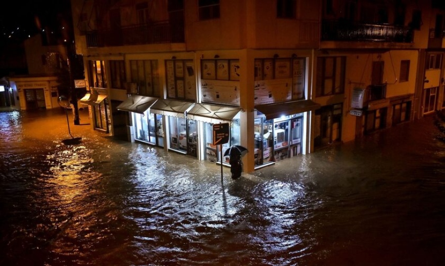 Ανοχύρωτη και πάλι η Ελλάδα – Η κακοκαιρία Elias πνίγει τον Βόλο,  σαρωτικές πλημμύρες και καταστροφές - Εγκλωβίστηκαν άνθρωποι