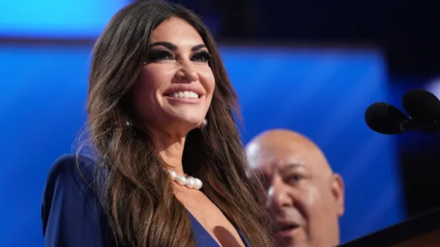 Η Kimberly Guilfoyle αγαπά Ελλάδα... Ευχήθηκε για τον Δεκαπενταύγουστο με… Πέτρο Γαϊτάνο