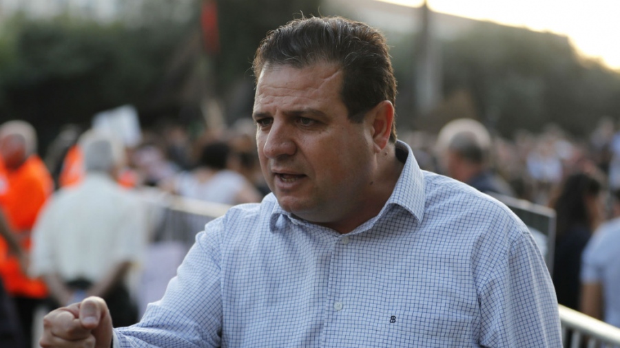 Σκάνδαλο – Πολιτικοί στο Ισραήλ πιέζουν για την απέλαση του Παλαιστίνιου βουλευτή Ayman Odeh