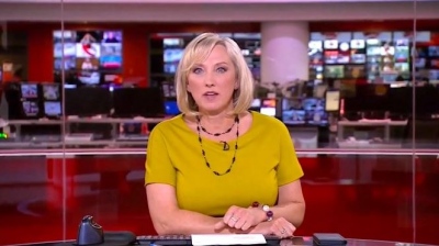 Σάλος στη Βρετανία με τη woke παράνοια - Παρουσιάστρια του BBC τιμωρείται επειδή είπε «γυναίκες» αντί «άνθρωποι σε εγκυμοσύνη»