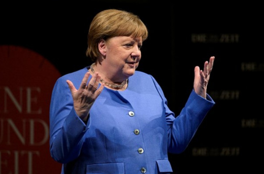 Έκκληση από την Angela Merkel για ειρηνική επίλυση του Ουκρανικού με διπλωματικά μέσα